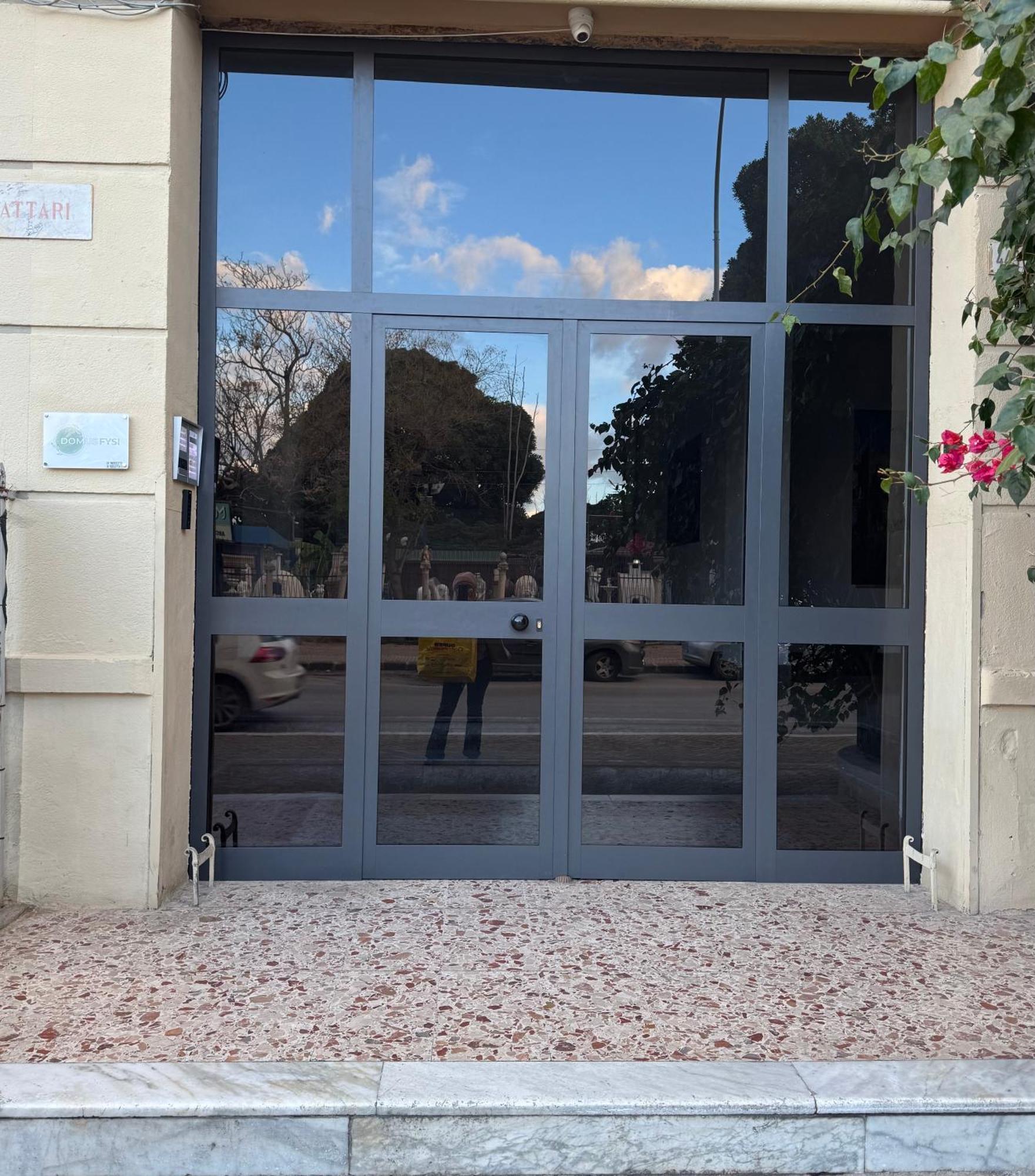 Domus Fysi Hotell Palermo Eksteriør bilde